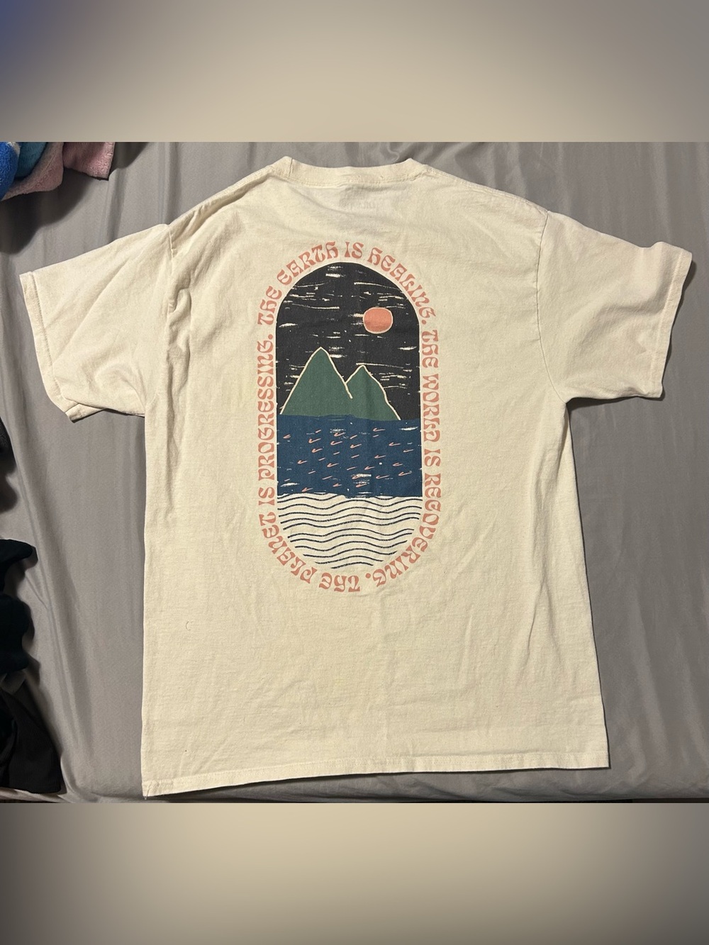 Cream Short-Sleeve Graphic Tee with Chest Crest - Picture 2 of 4